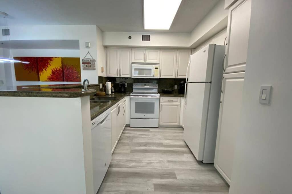 Apartament Yacht Club At Aventura 2 Bed 2 Bath Luxurius Cozy Brand New 2020 Zewnętrze zdjęcie